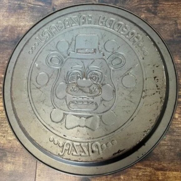 Five Night's at‎ Freddy's Fazbear's Cookie Pizza Pan No Box) - Picture 2 of 4